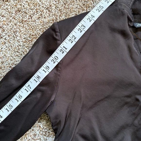 Zara Black Silk Collar Crop Blouse With Shoulder Pads Size 5 - Picture 8 of 8